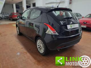 LANCIA Ypsilon usata, con Fendinebbia