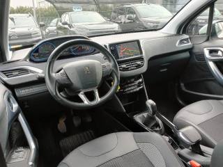 PEUGEOT 2008 usata, con Autoradio