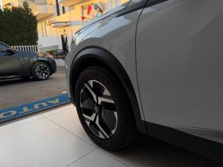 PEUGEOT 2008 usata, con Sedile posteriore sdoppiato