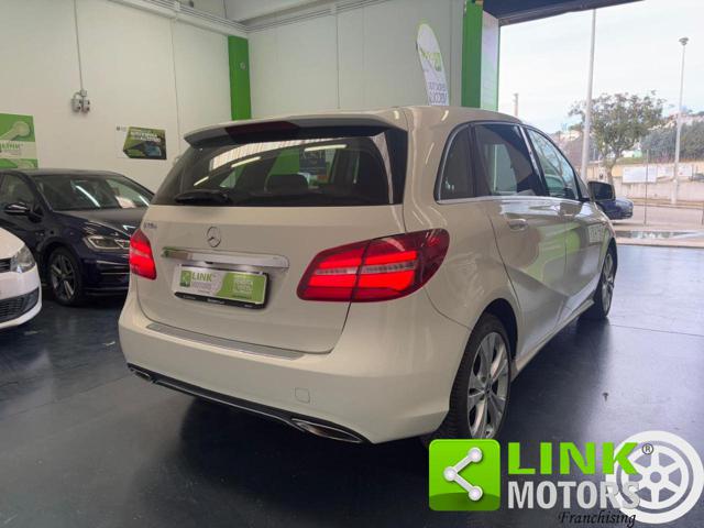 MERCEDES-BENZ B 180 usata, con Alzacristalli elettrici