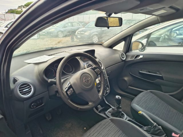 OPEL Corsa usata, con Autoradio