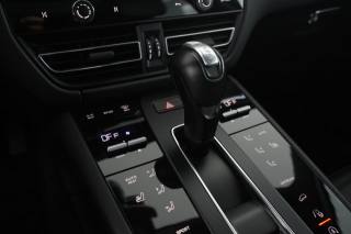 PORSCHE Macan usata 18