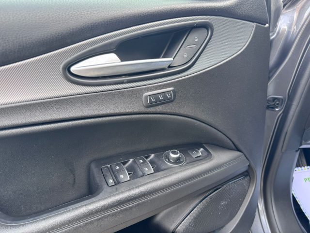 ALFA ROMEO Stelvio usata, con Controllo trazione