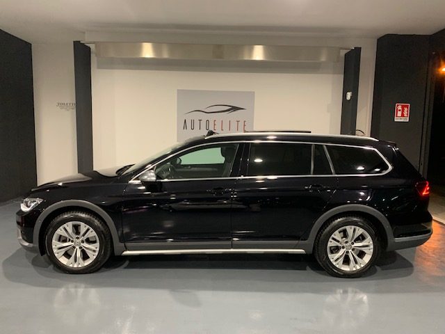 VOLKSWAGEN Passat usata, con Airbag Passeggero