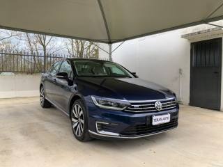 VOLKSWAGEN Passat usata, con Airbag laterali