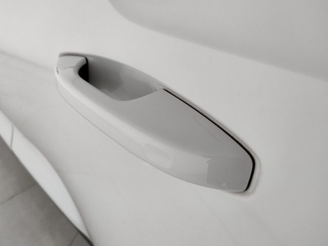 VOLVO XC40 usata, con USB