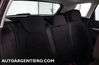 SKODA Karoq usata, con Bracciolo