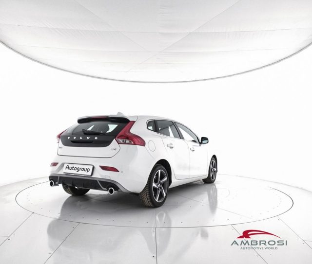 VOLVO V40 usata 2