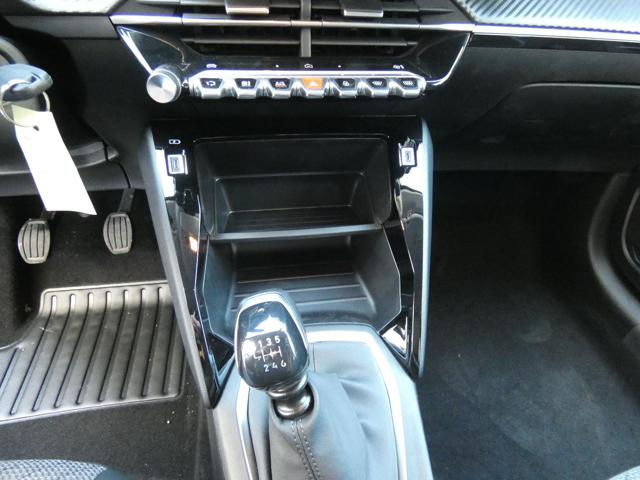 PEUGEOT 208 usata, con Volante in pelle