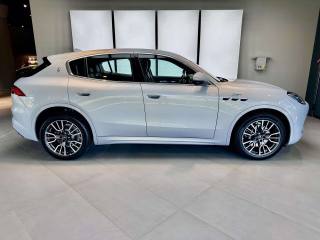 MASERATI Grecale usata, con Alzacristalli elettrici