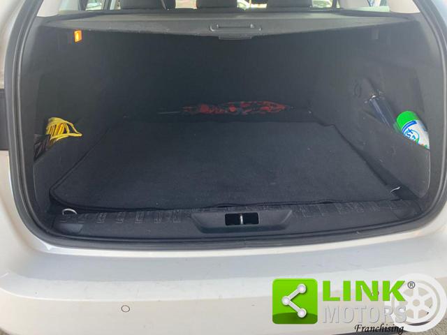 PEUGEOT 308 usata, con Fari LED