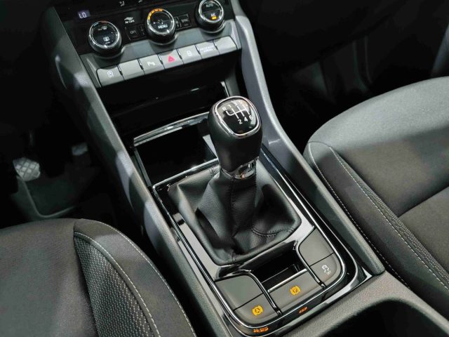 SKODA Karoq usata, con Frenata d