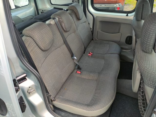 RENAULT Kangoo usata, con MP3
