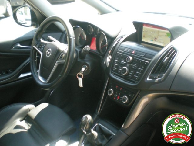 OPEL Zafira Tourer usata, con Controllo trazione