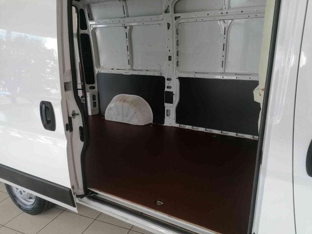 PEUGEOT Boxer usata 32