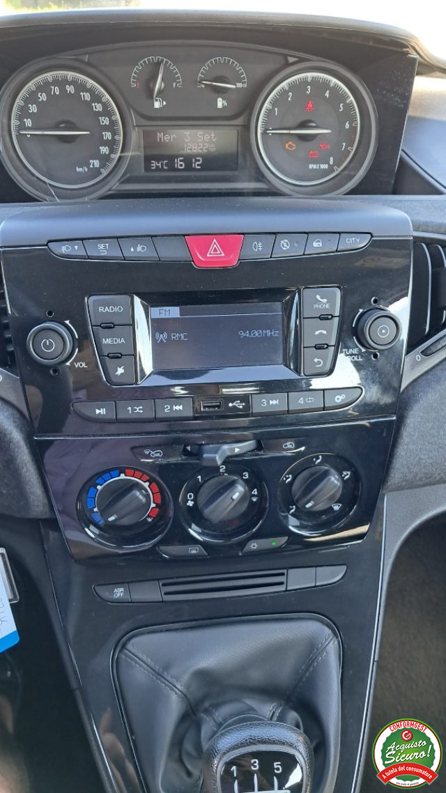 LANCIA Ypsilon usata, con Chiusura centralizzata