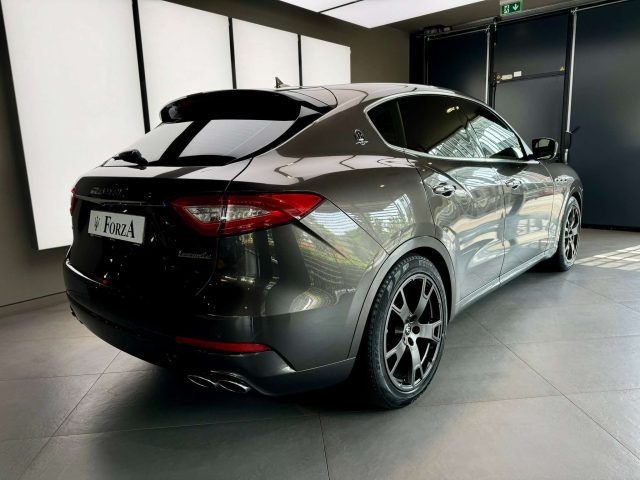 MASERATI Levante usata, con Climatizzatore