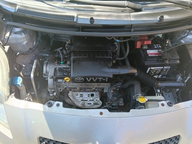 TOYOTA Yaris usata, con Fendinebbia