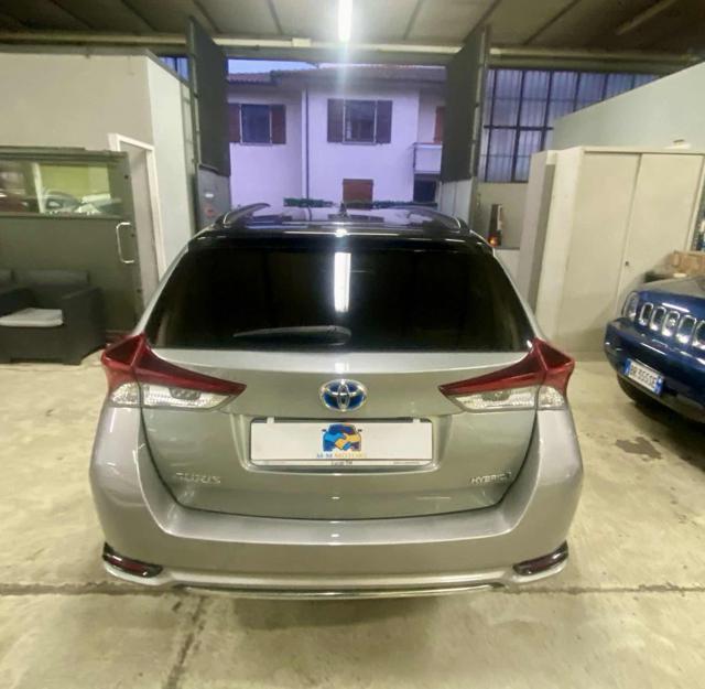 TOYOTA Auris usata 4