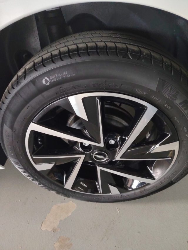 OPEL Corsa usata, con Sedile posteriore sdoppiato