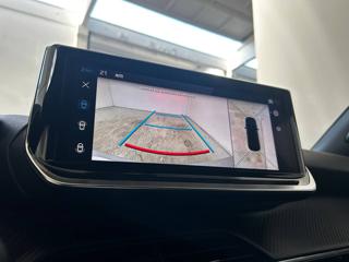 PEUGEOT 2008 usata, con Sistema di navigazione