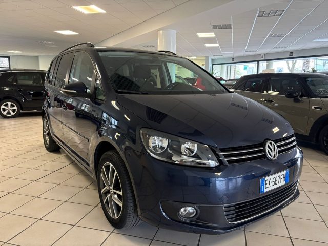 VOLKSWAGEN Touran usata 1