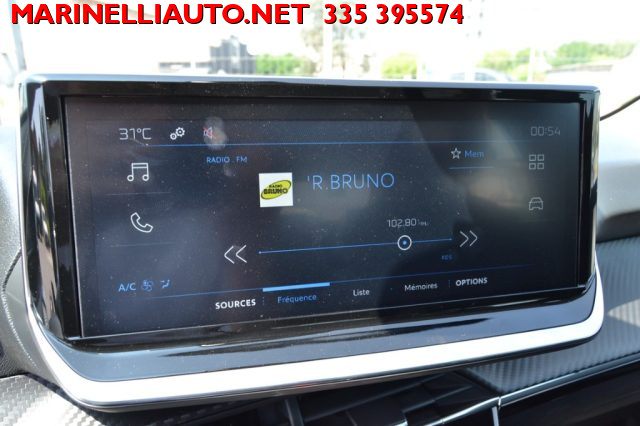 PEUGEOT 208 usata, con Apple CarPlay