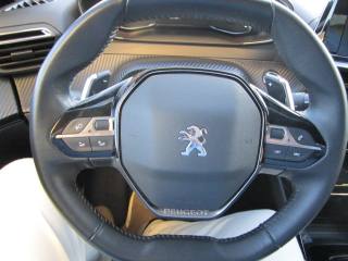 PEUGEOT 2008 usata, con Controllo trazione