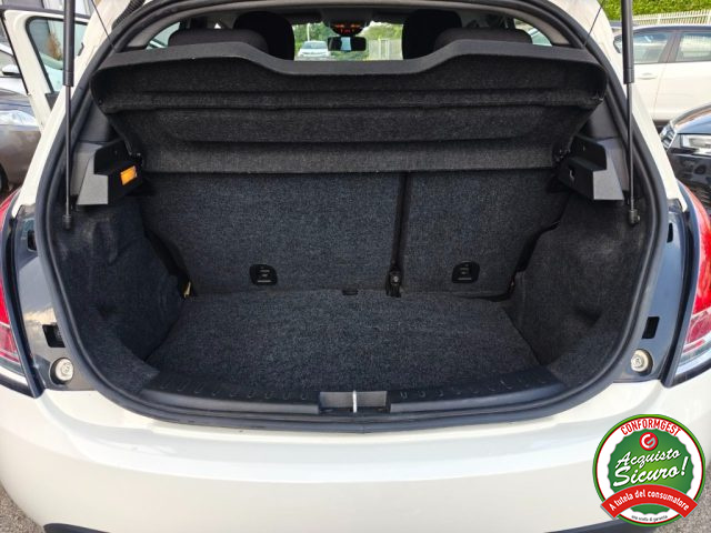 LANCIA Ypsilon usata, con Servosterzo