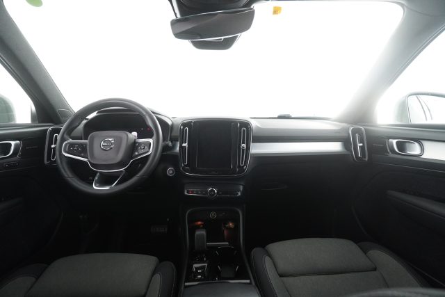 VOLVO XC40 usata 9