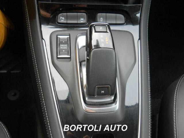 OPEL Grandland usata, con Autoradio