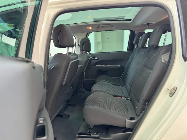 PEUGEOT 5008 usata, con Cerchi in lega