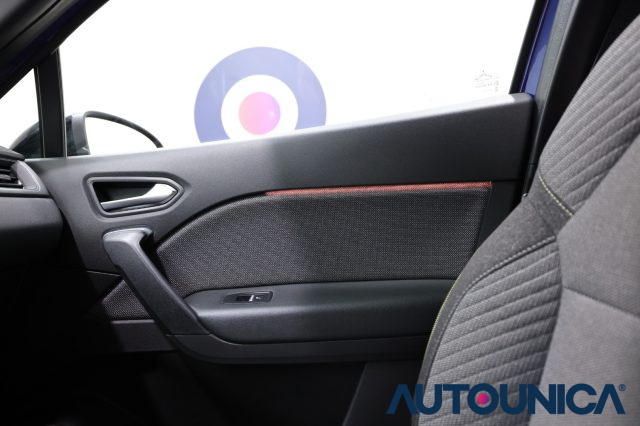 RENAULT Captur usata, con Sensori di parcheggio posteriori