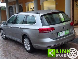 VOLKSWAGEN Passat Variant usata, con Autoradio