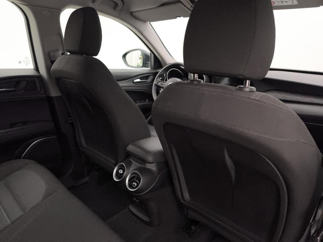 ALFA ROMEO Stelvio usata, con Portellone posteriore elettrico