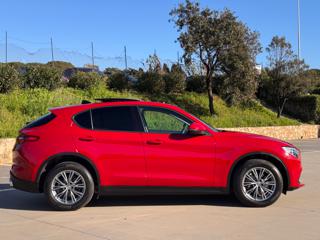 ALFA ROMEO Stelvio usata, con Alzacristalli elettrici