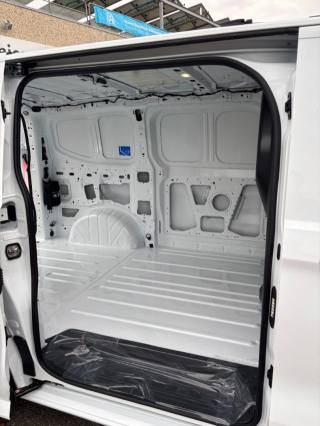VOLKSWAGEN Transporter usata, con ESP