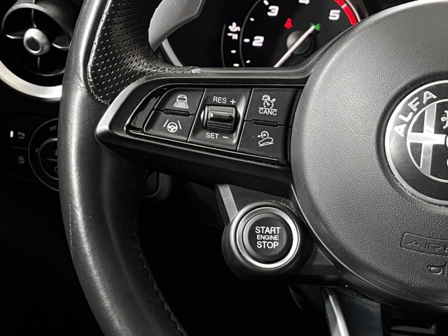 ALFA ROMEO Stelvio usata, con Sensori di parcheggio posteriori