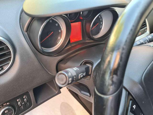 OPEL Meriva usata, con Chiusura centralizzata