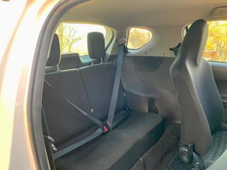 TOYOTA iQ usata, con Controllo trazione