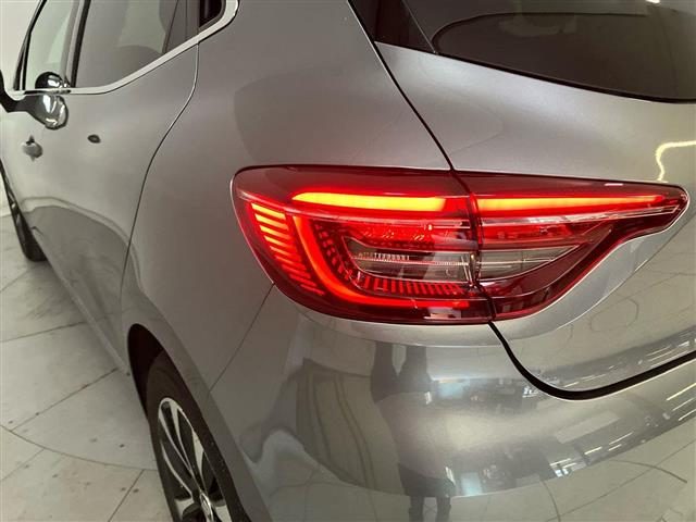 RENAULT Clio usata, con Controllo automatico clima