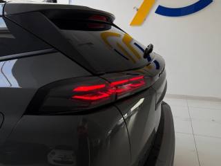 PEUGEOT 2008 usata, con Volante in pelle