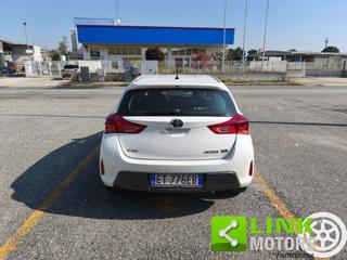 TOYOTA Auris usata, con Autoradio