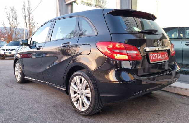 MERCEDES-BENZ B 180 usata, con Autoradio