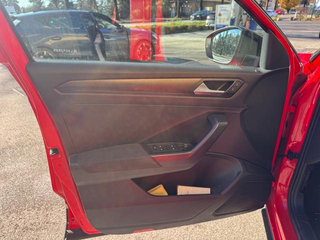 VOLKSWAGEN T-Roc usata, con Park Distance Control