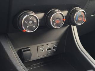 RENAULT Captur usata 24