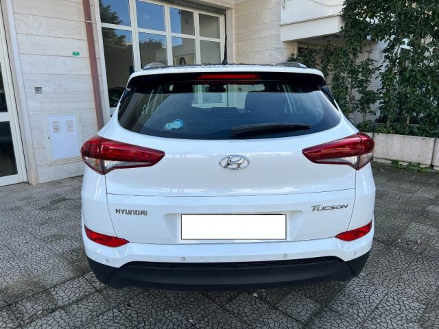 HYUNDAI Tucson usata 10