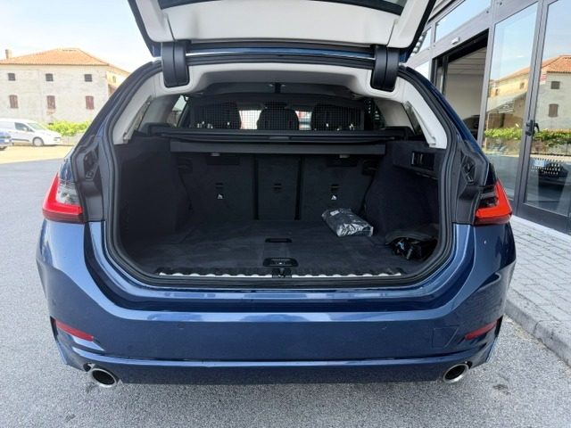 BMW 318 usata, con Volante in pelle
