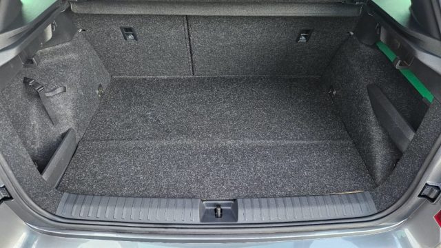 SKODA Kamiq usata, con Controllo automatico clima