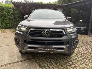 TOYOTA Hilux 2.4 D-4D A/T 4WD 4 porte Double Cab Invincible